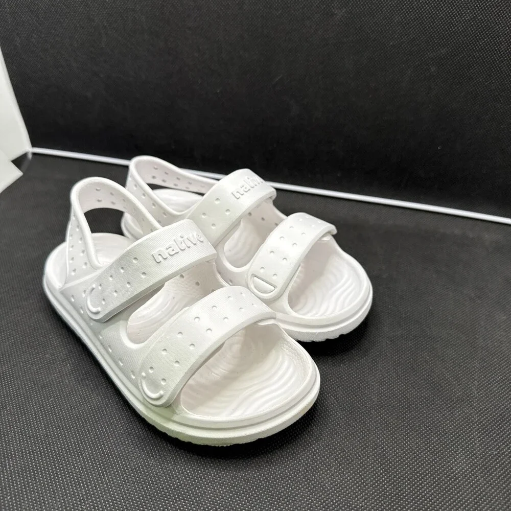 Native Shoes Chase Sandals Kids US 10 White Sugarlite Adjustable Strap UZB42 - Picture 2 of 15